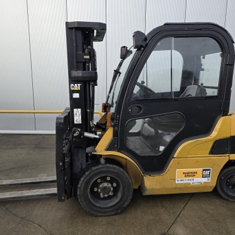 CATERPILLAR DP30N Diesel heftruck 2511250004