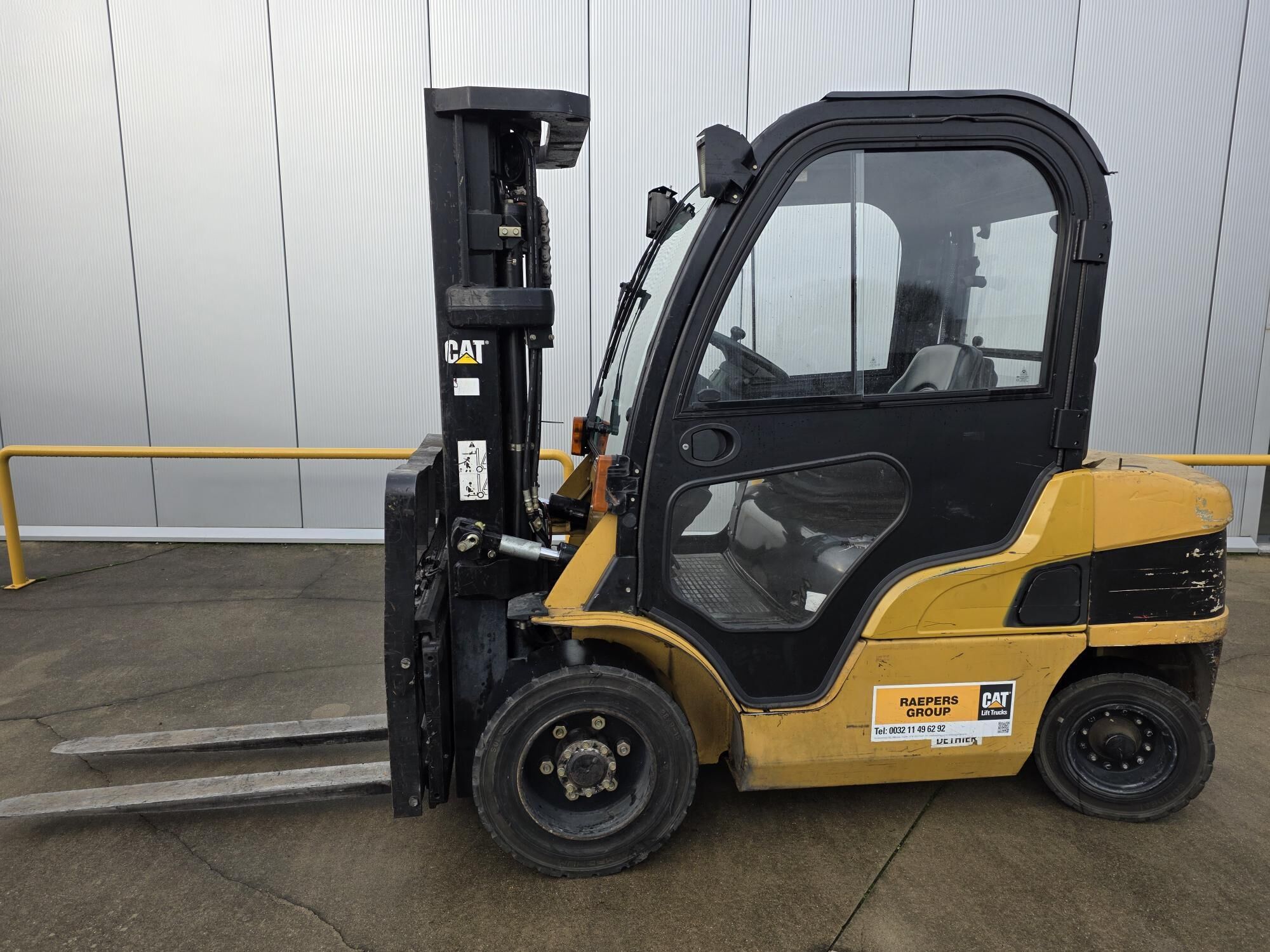 CATERPILLAR DP30N Diesel heftruck 2511250004