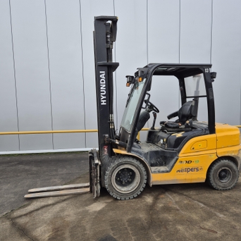 HYUNDAI 30D-9 Diesel heftruck 2511250001