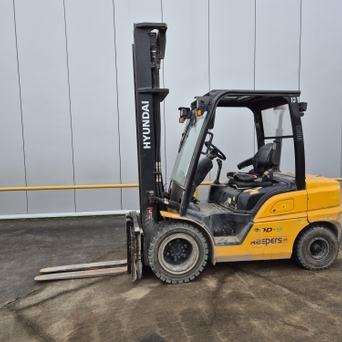 HYUNDAI 30D-9 Diesel heftruck 2511250001