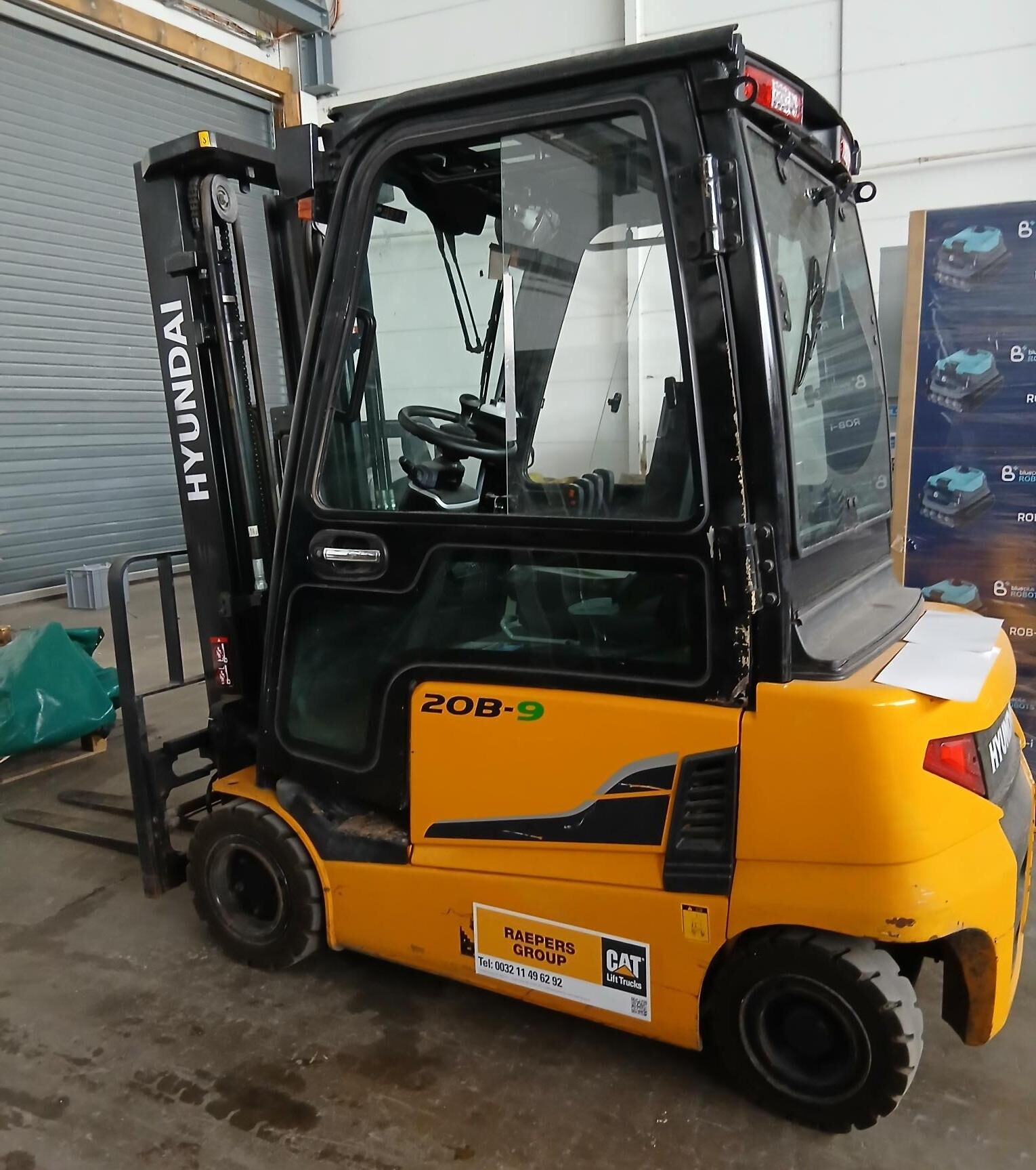 HYUNDAI 20B-9 Chariot élévateur électrique 4 roues 2510090001