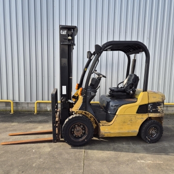 CATERPILLAR DP25N Diesel heftruck 2503110002
