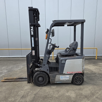 TCM FB15-7 Chariot élévateur électrique 4 roues 2604140002