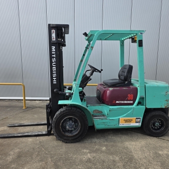 MITSUBISHI FD30 Chariot élévateur diesel 2604290001