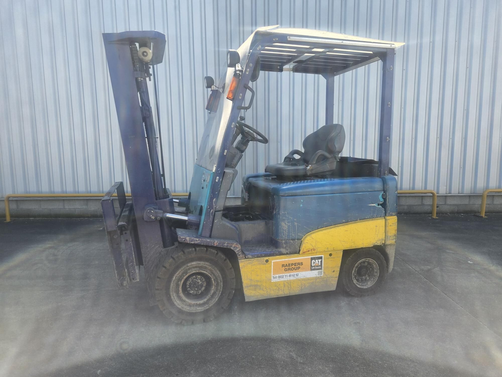 KOMATSU FB25EX-8 Chariot élévateur électrique 4 roues 2604090005