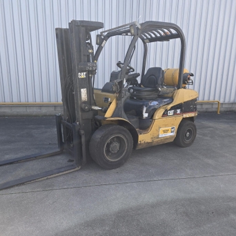 CATERPILLAR GP30N Gas heftruck 2609080002