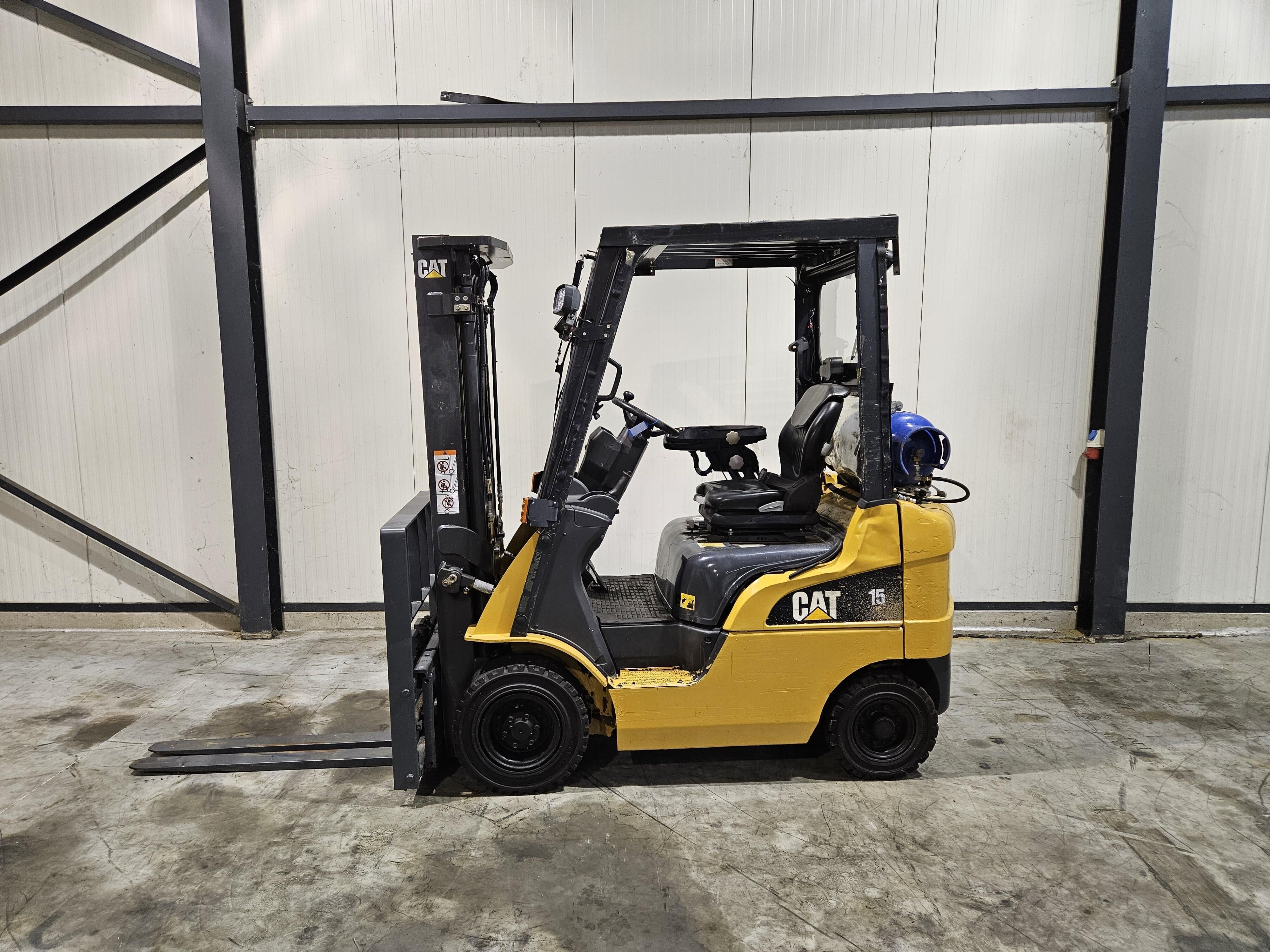 CATERPILLAR GP15NT Gas heftruck 2501230006