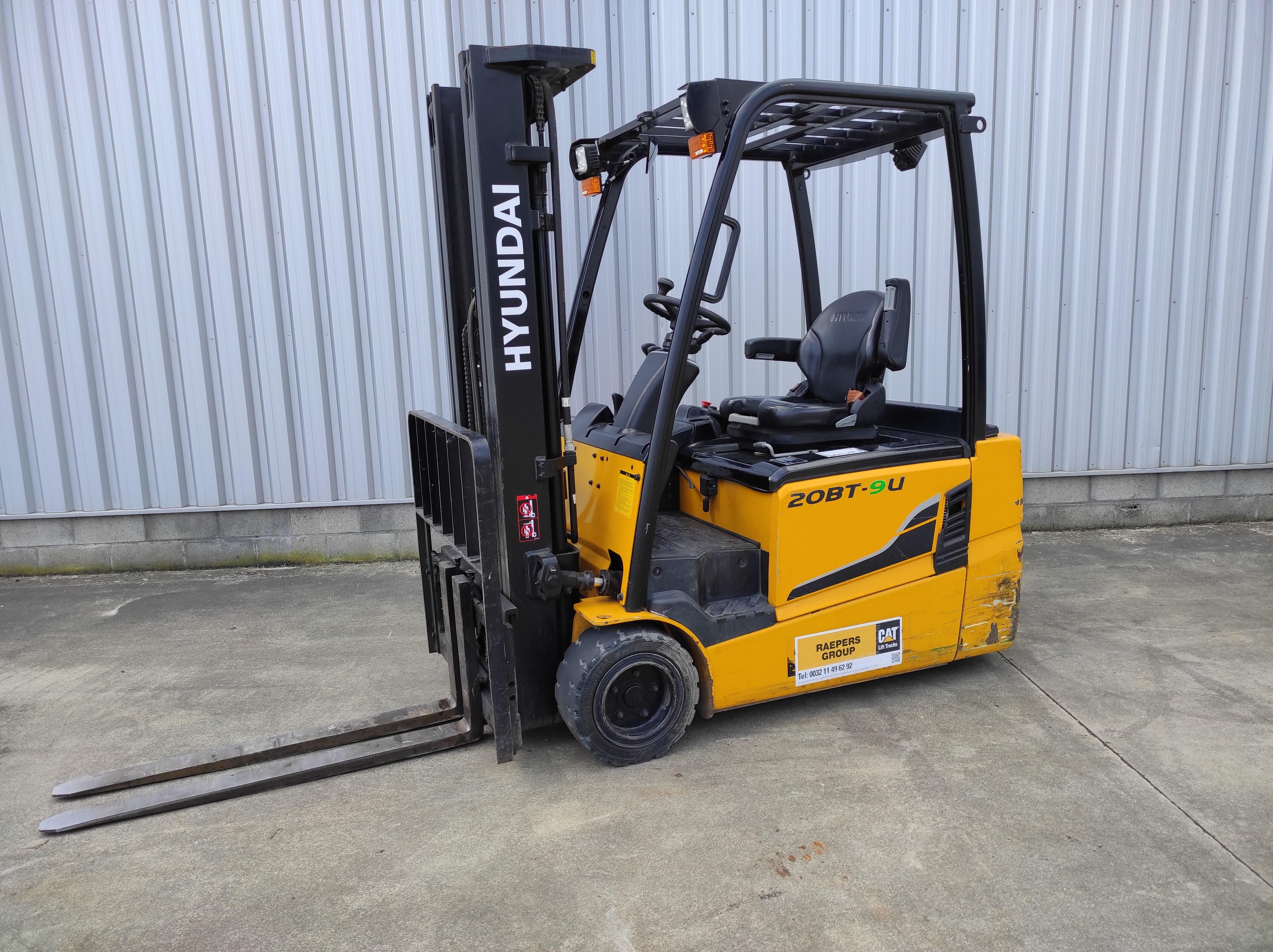 HYUNDAI 20BT-9U Chariot élévateur électrique trois roues 2508010002