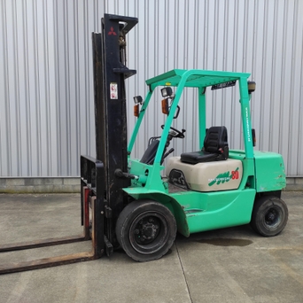 MITSUBISHI FD30MC-T Diesel heftruck 2507290002
