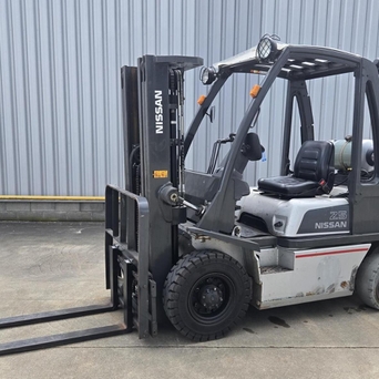 NISSAN U1D2A25LQ Gas heftruck 2507170005