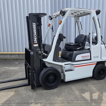 NISSAN U1D2A25LQ Gas heftruck 2507170001