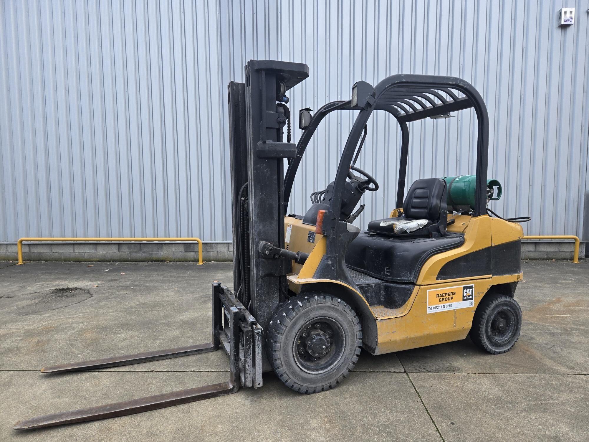 CATERPILLAR GP25N Gas heftruck 2501230017