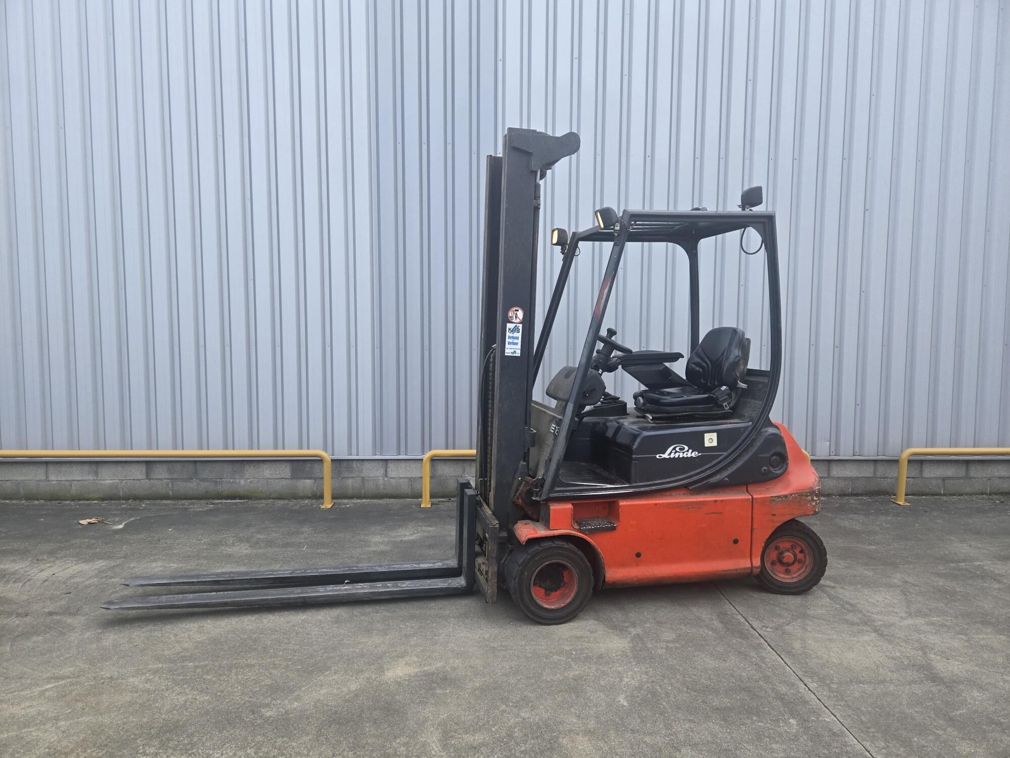LINDE E18P-02 Vier wiel elektrische heftruck 2508210001