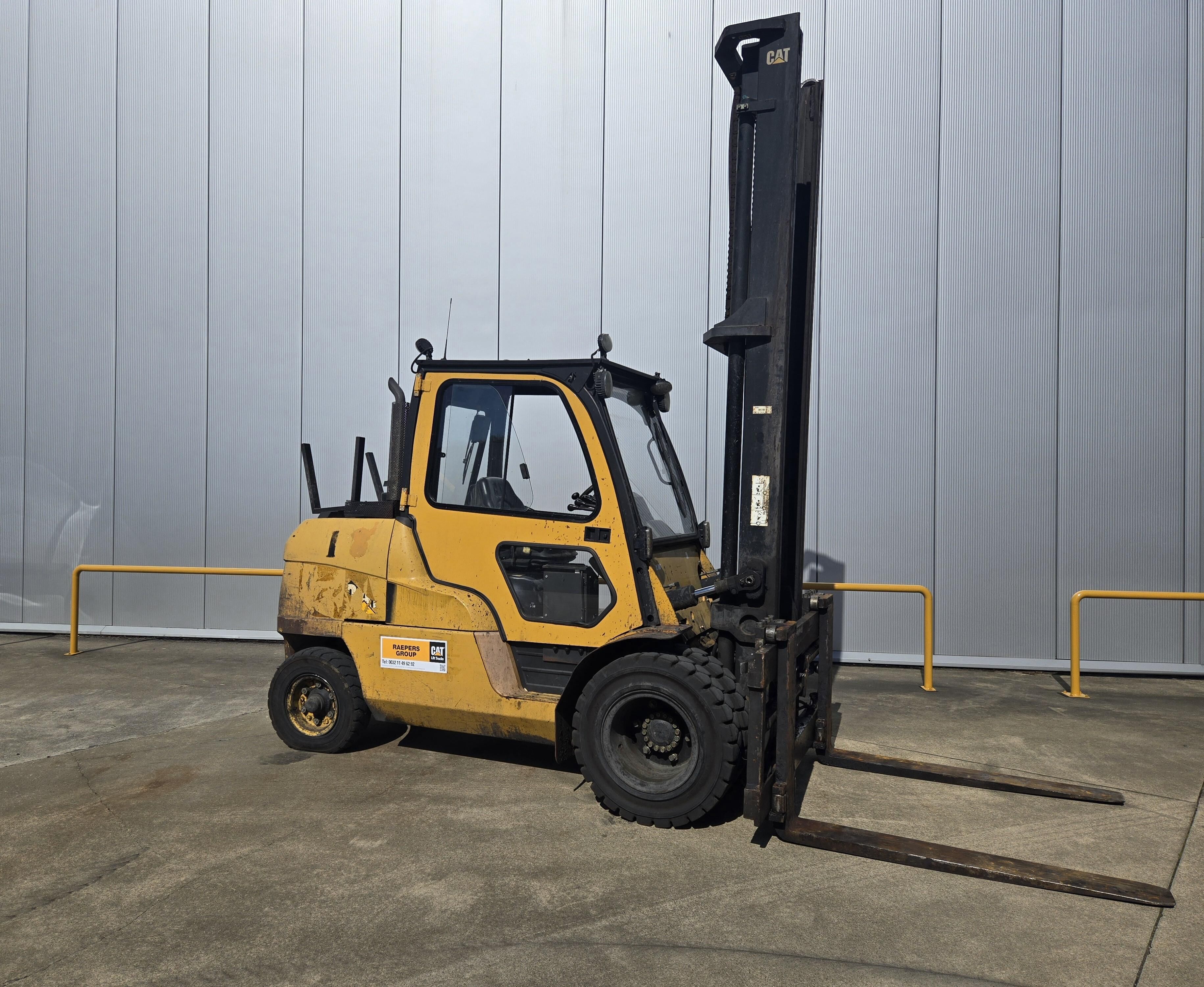 CATERPILLAR DP55N Diesel heftruck 2506060001