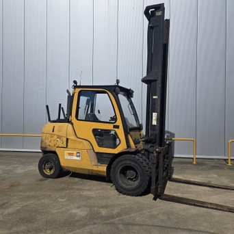 CATERPILLAR DP55N Diesel heftruck 2506060001