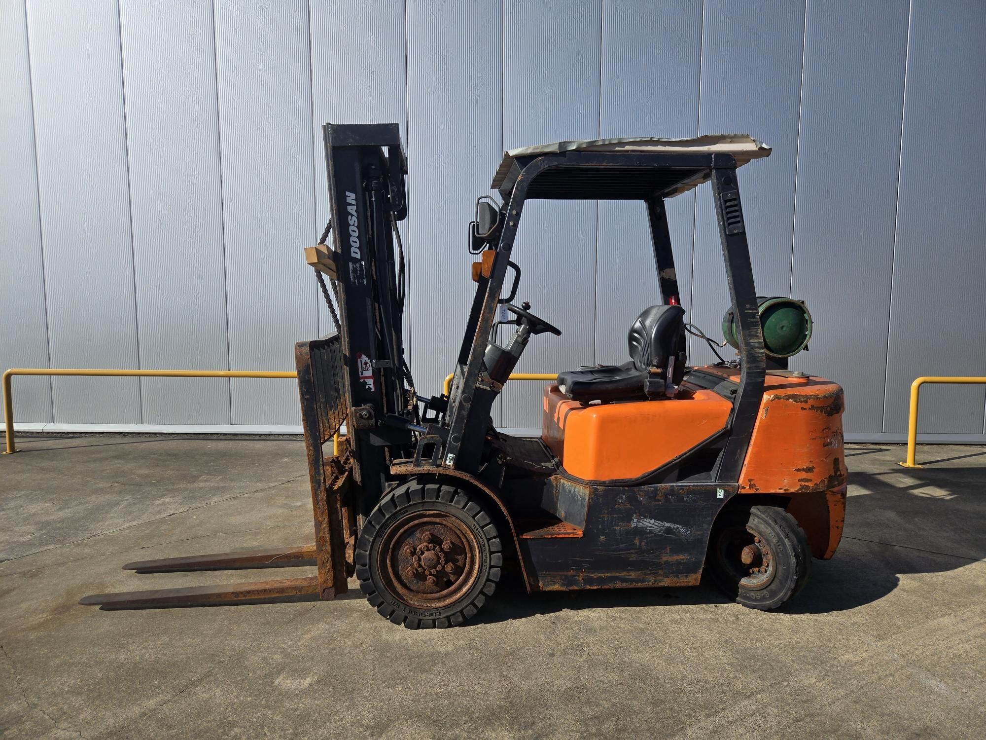 DOOSAN G30G Gas heftruck 2501230018
