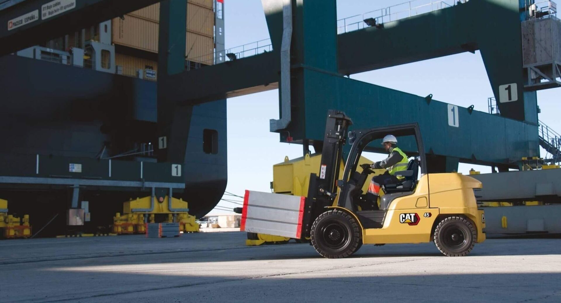 Chariot élévateur électrique Caterpillar 1.6 à 2 tonnes